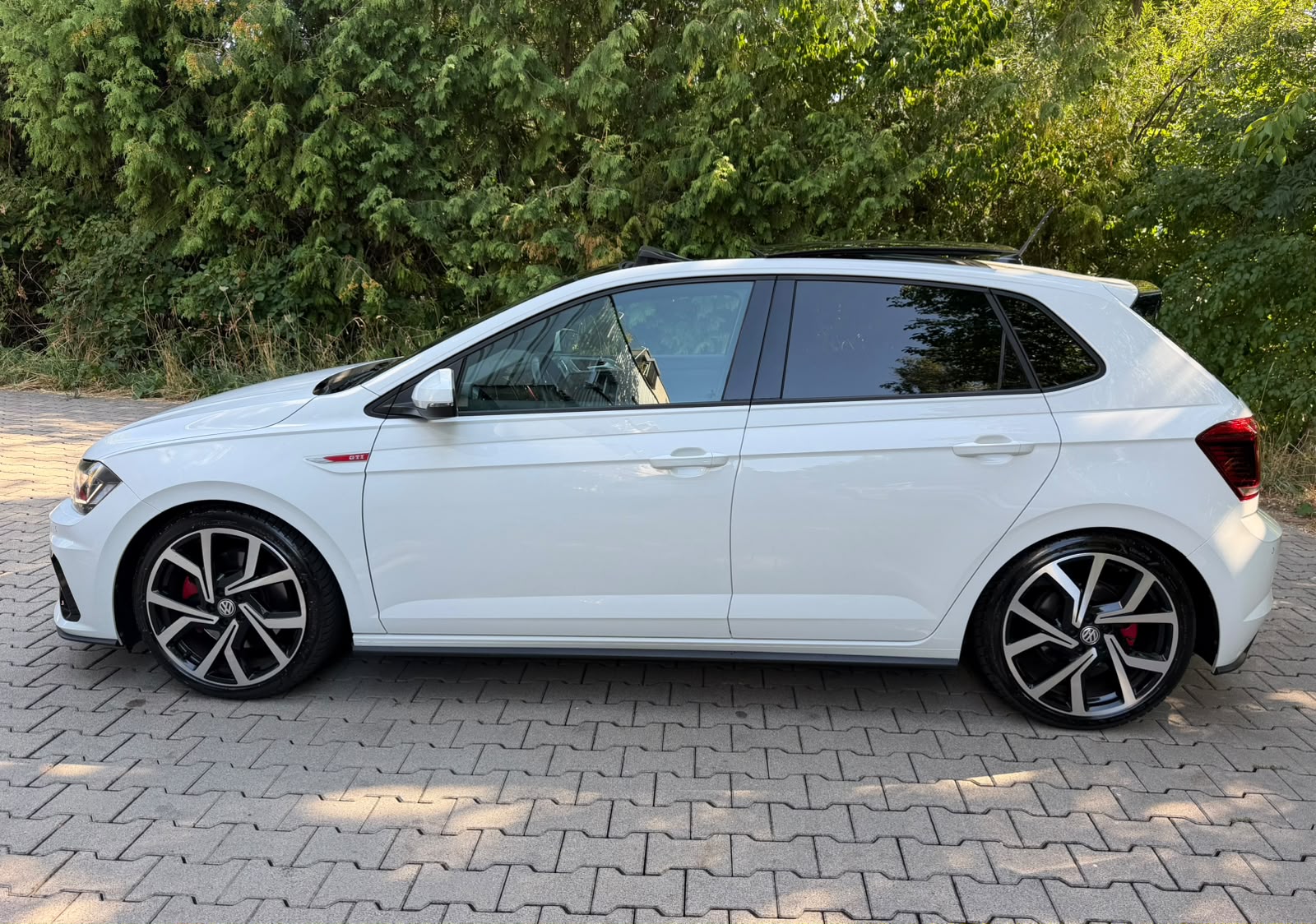 VW Polo 2.0 TSI GTI DSG-showroom-element-1
