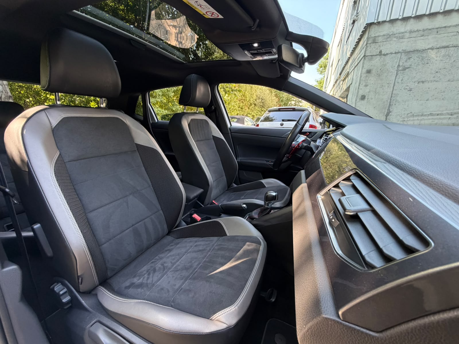 VW Polo 2.0 TSI GTI DSG-image-16