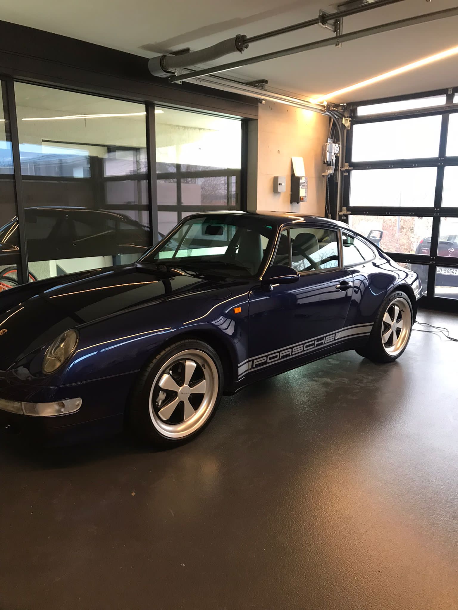 PORSCHE 3.6 Carrera 4-image-3