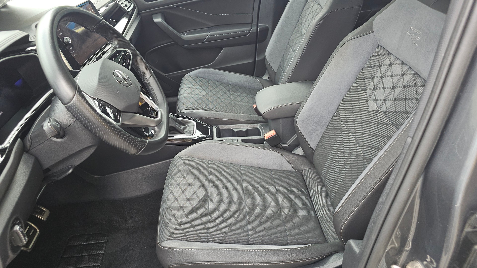 VW T-Roc 1.5 TSI EVO R-Line DSG-image-4