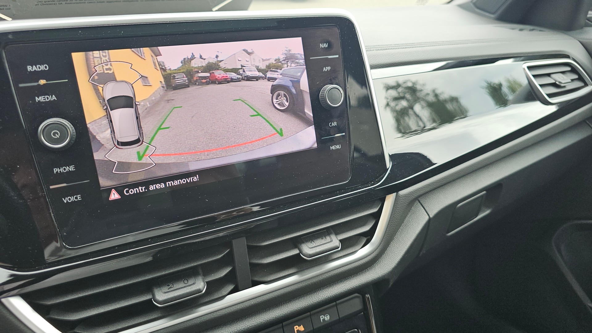 VW T-Roc 1.5 TSI EVO R-Line DSG-image-12