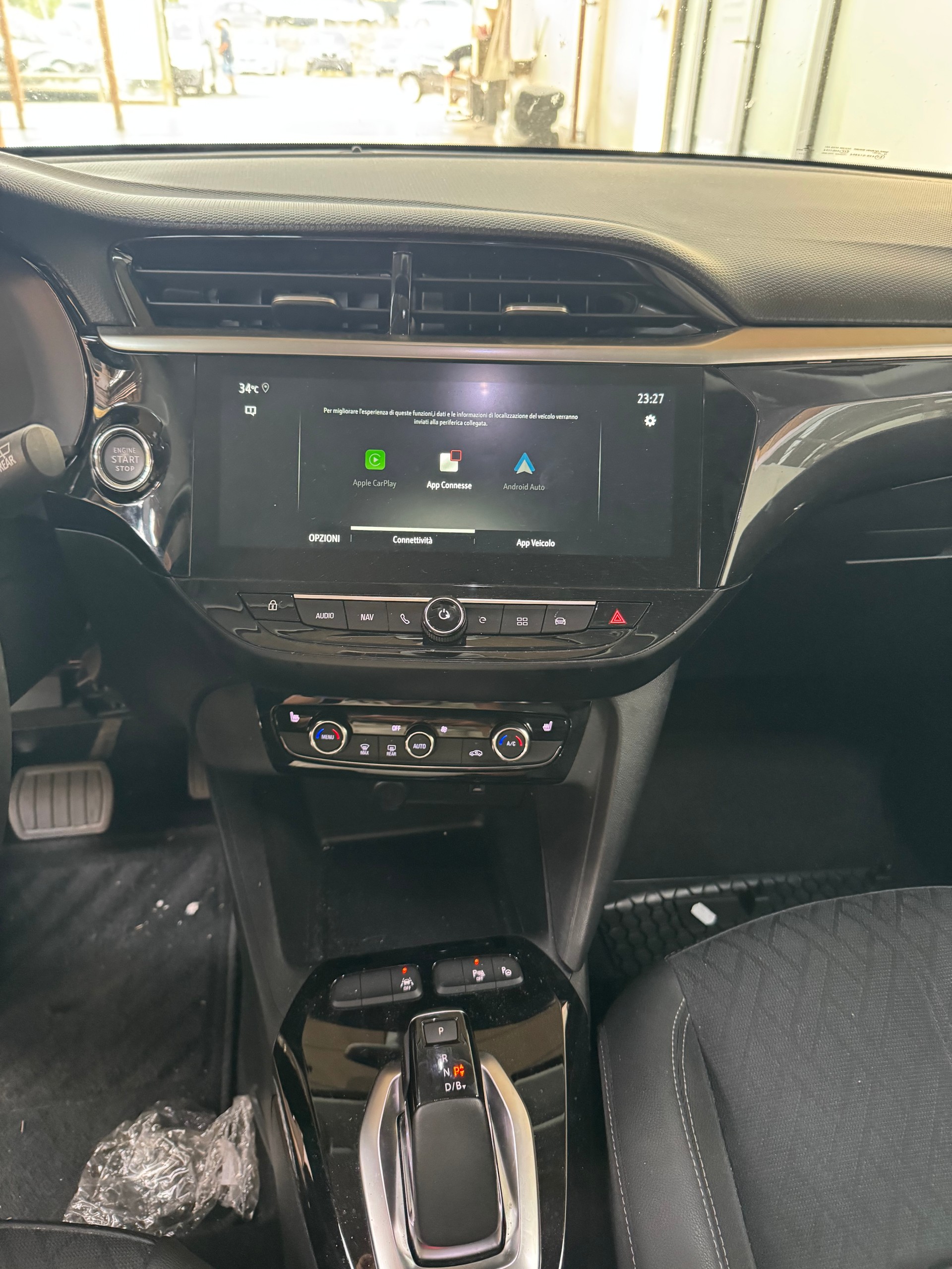 OPEL Corsa e-Elegance-image-11