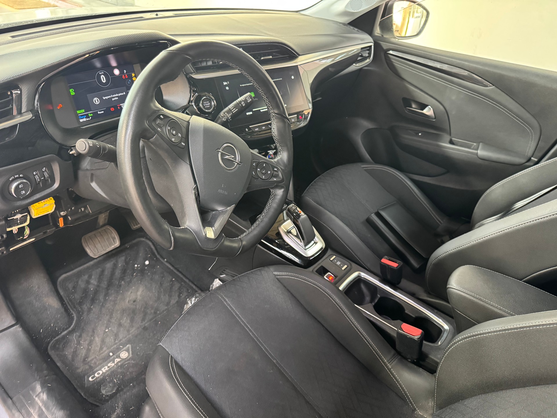 OPEL Corsa e-Elegance-image-14