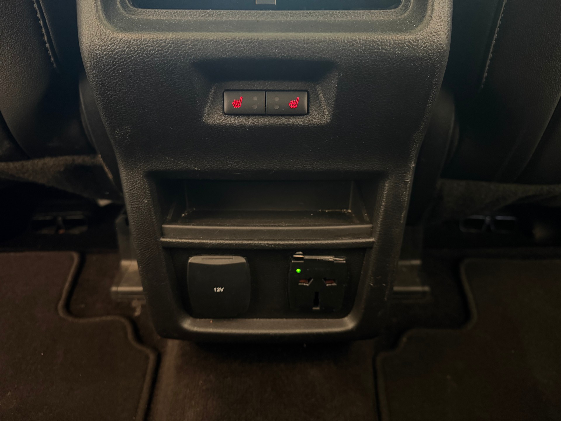FORD Edge 2.0 TDCi Titanium 4WD PowerShift-image-15