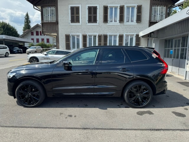 VOLVO XC60 2.0 B5 MH Black Edition AWD-image-5