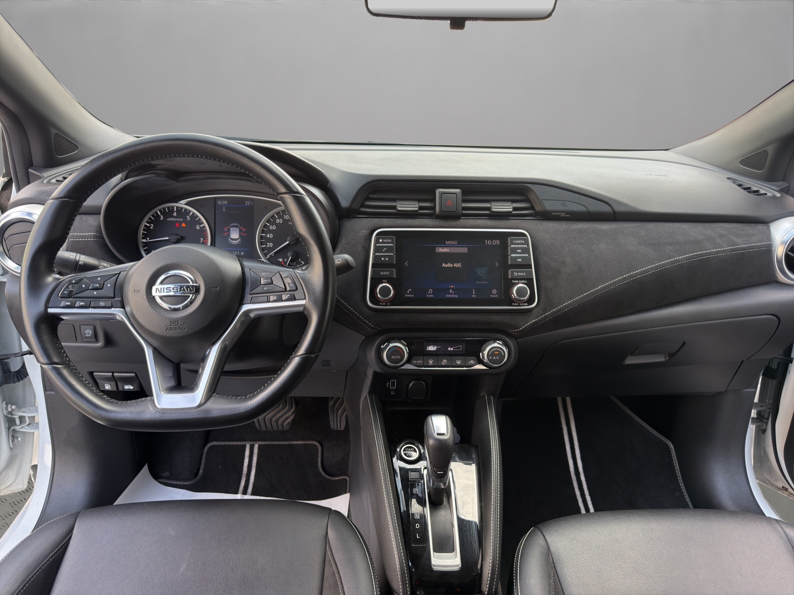 NISSAN Micra IG-T 100 n-sport Xtronic-image-13