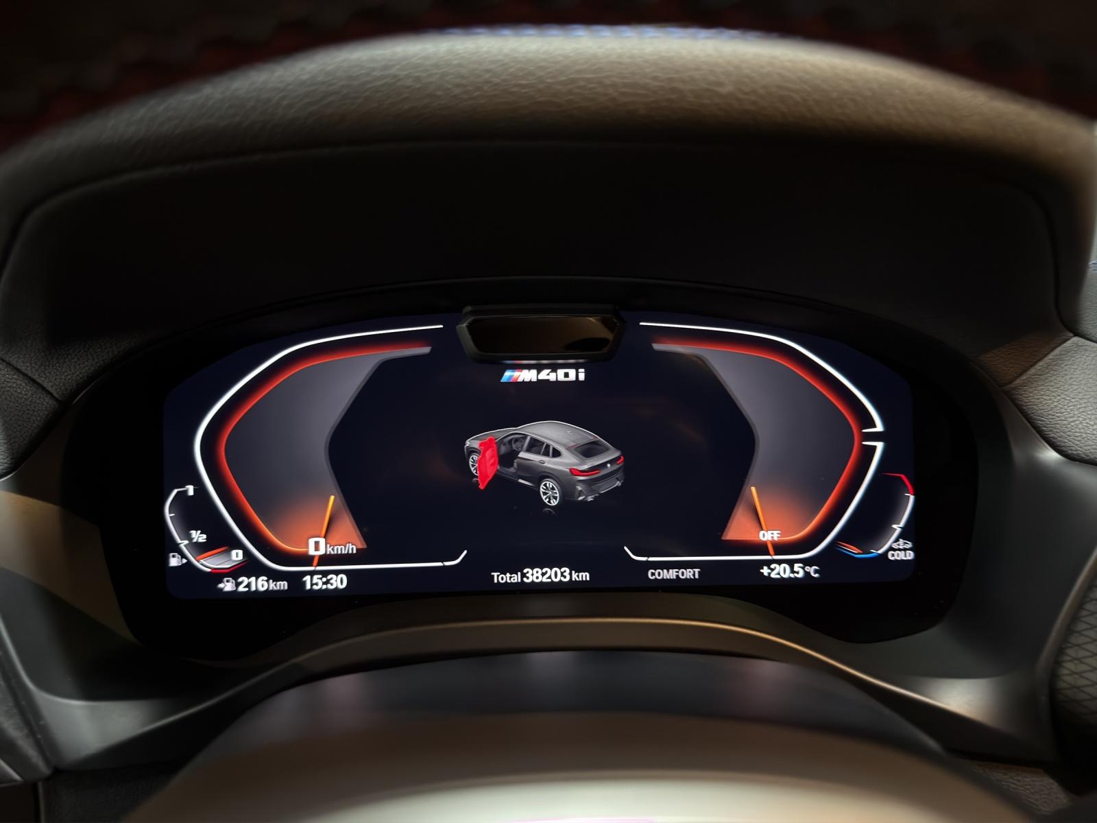 BMW X4 M40i-image-10