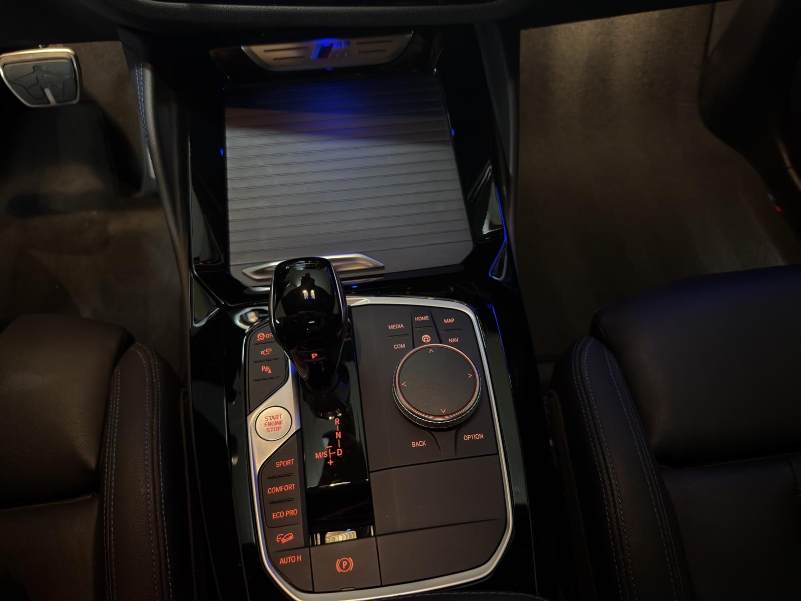 BMW X4 M40i-image-12