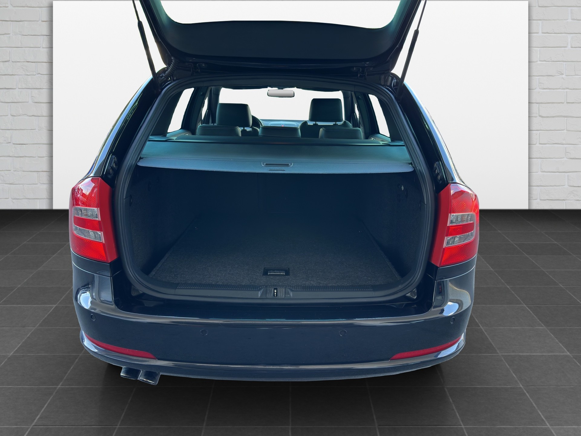 SKODA Octavia 2.0 TFSI RS-image-14