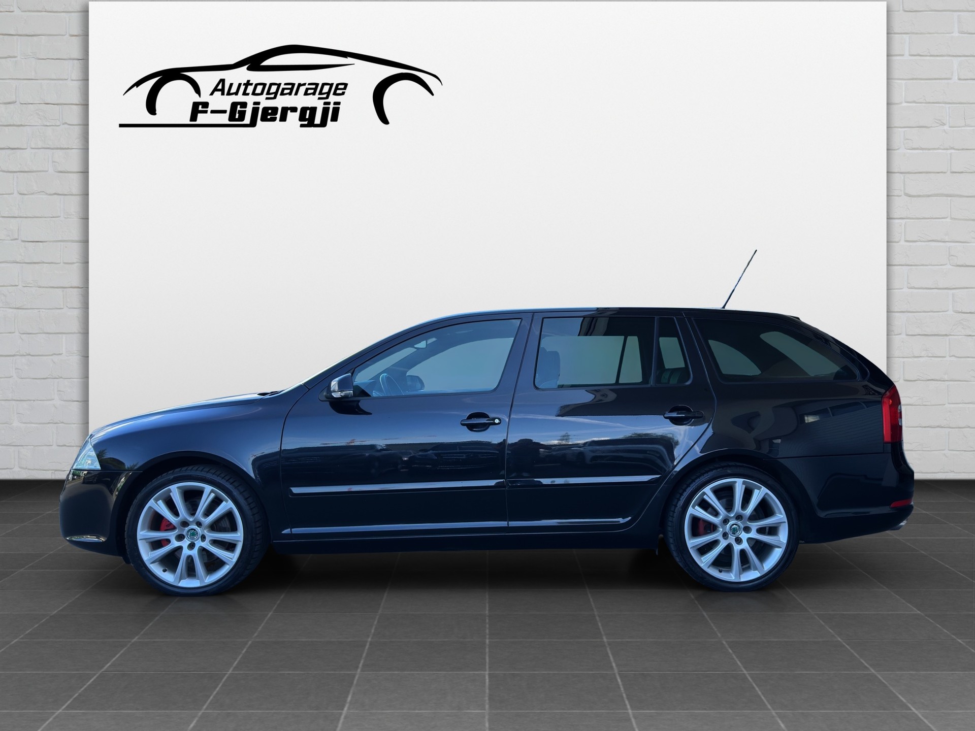 SKODA Octavia 2.0 TFSI RS-image-4