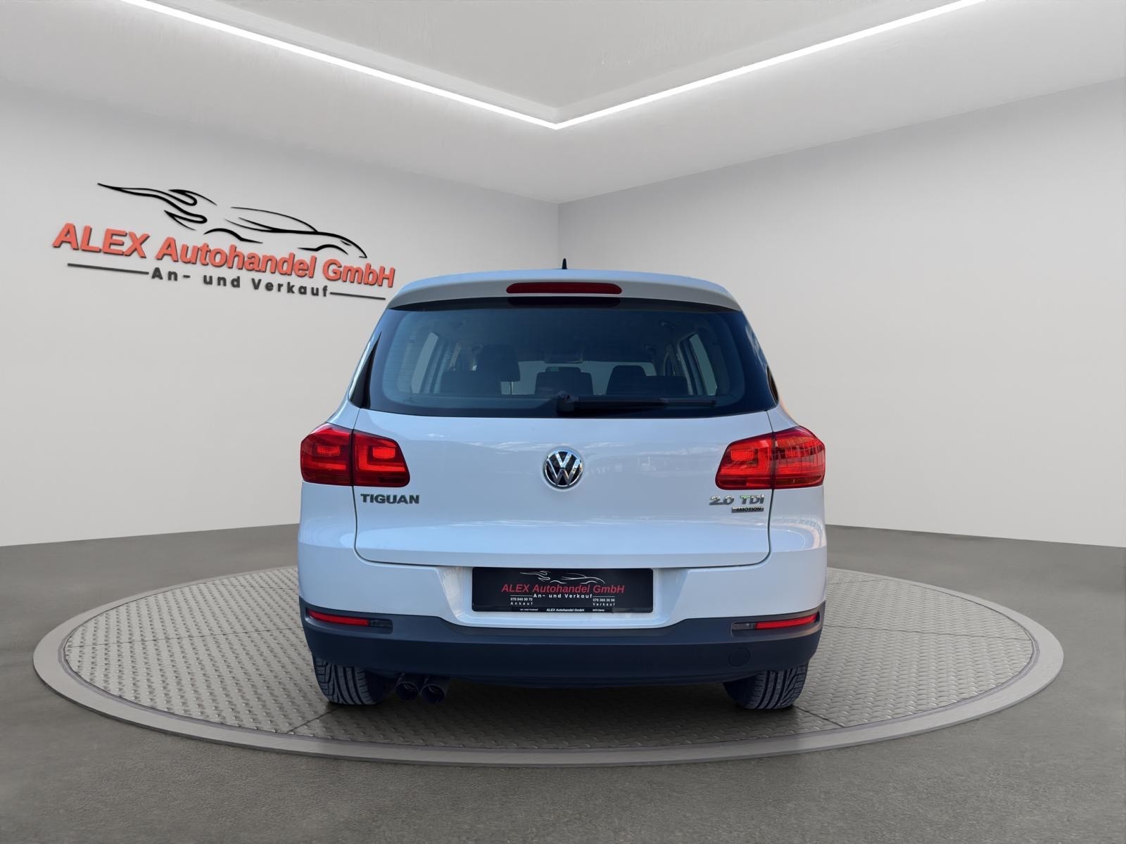 VW Tiguan 2.0 TDI BMT Design 4Motion-image-4
