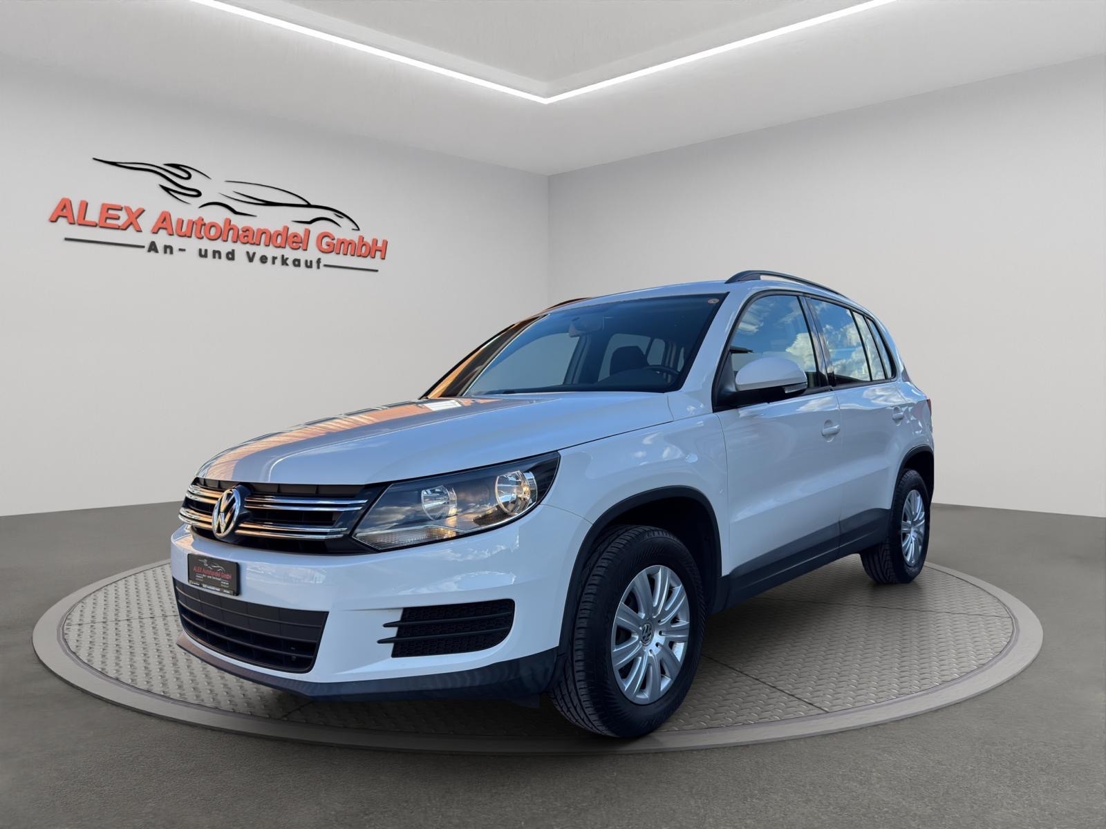 VW Tiguan 2.0 TDI BMT Design 4Motion-image-0