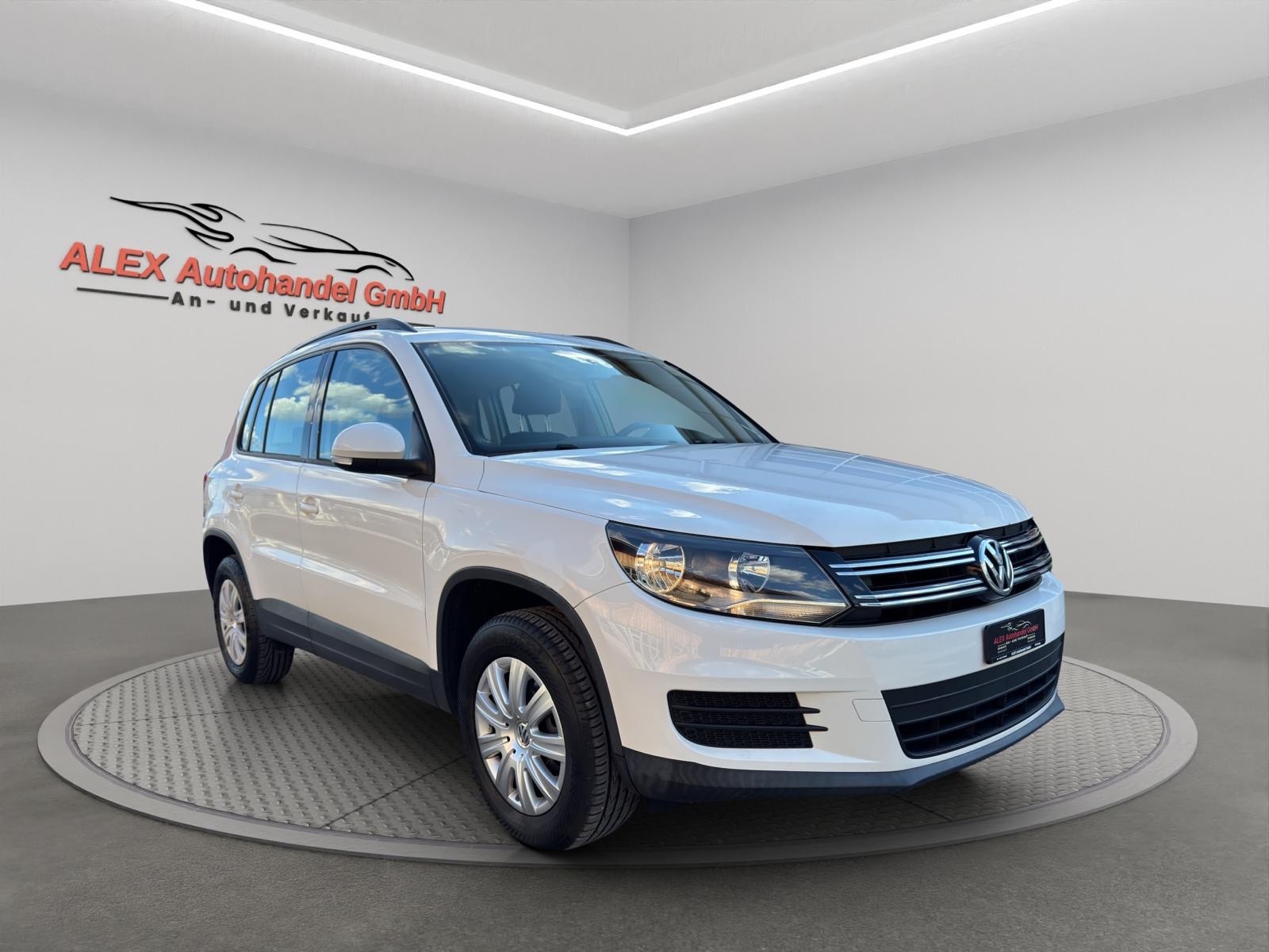VW Tiguan 2.0 TDI BMT Design 4Motion-image-8
