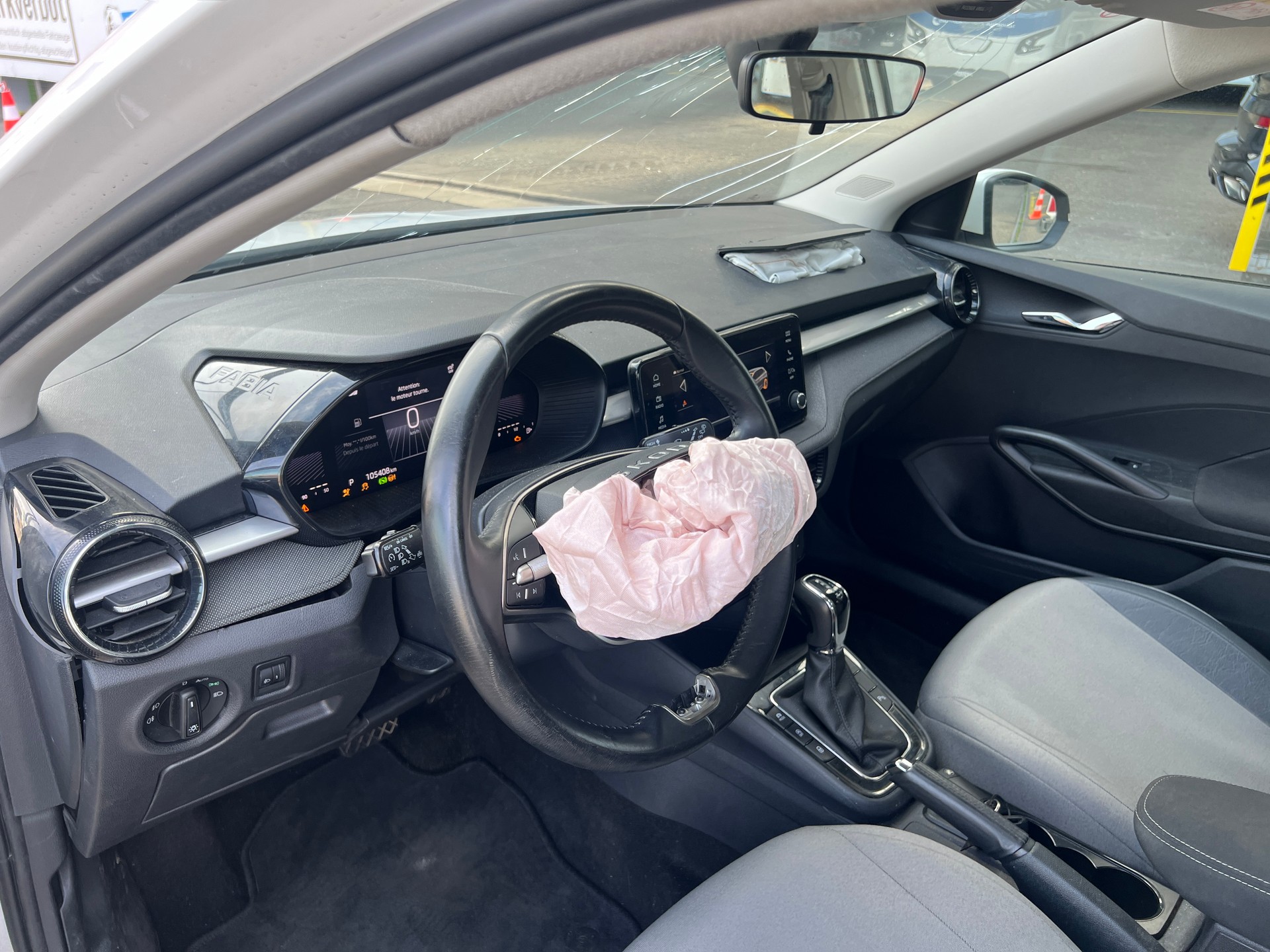 SKODA Fabia 1.0 TSI Selection DSG-image-12