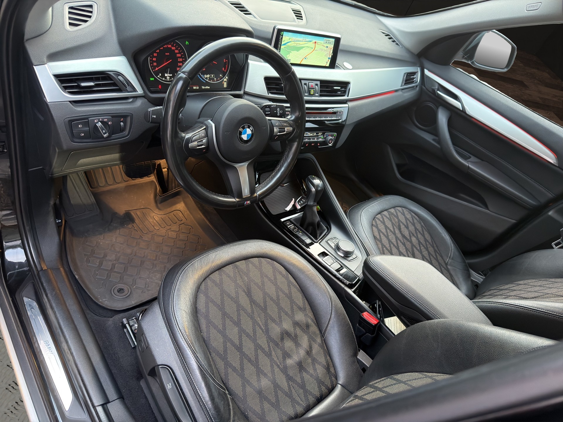 BMW X1 xDrive 20d xLine Steptronic-image-7