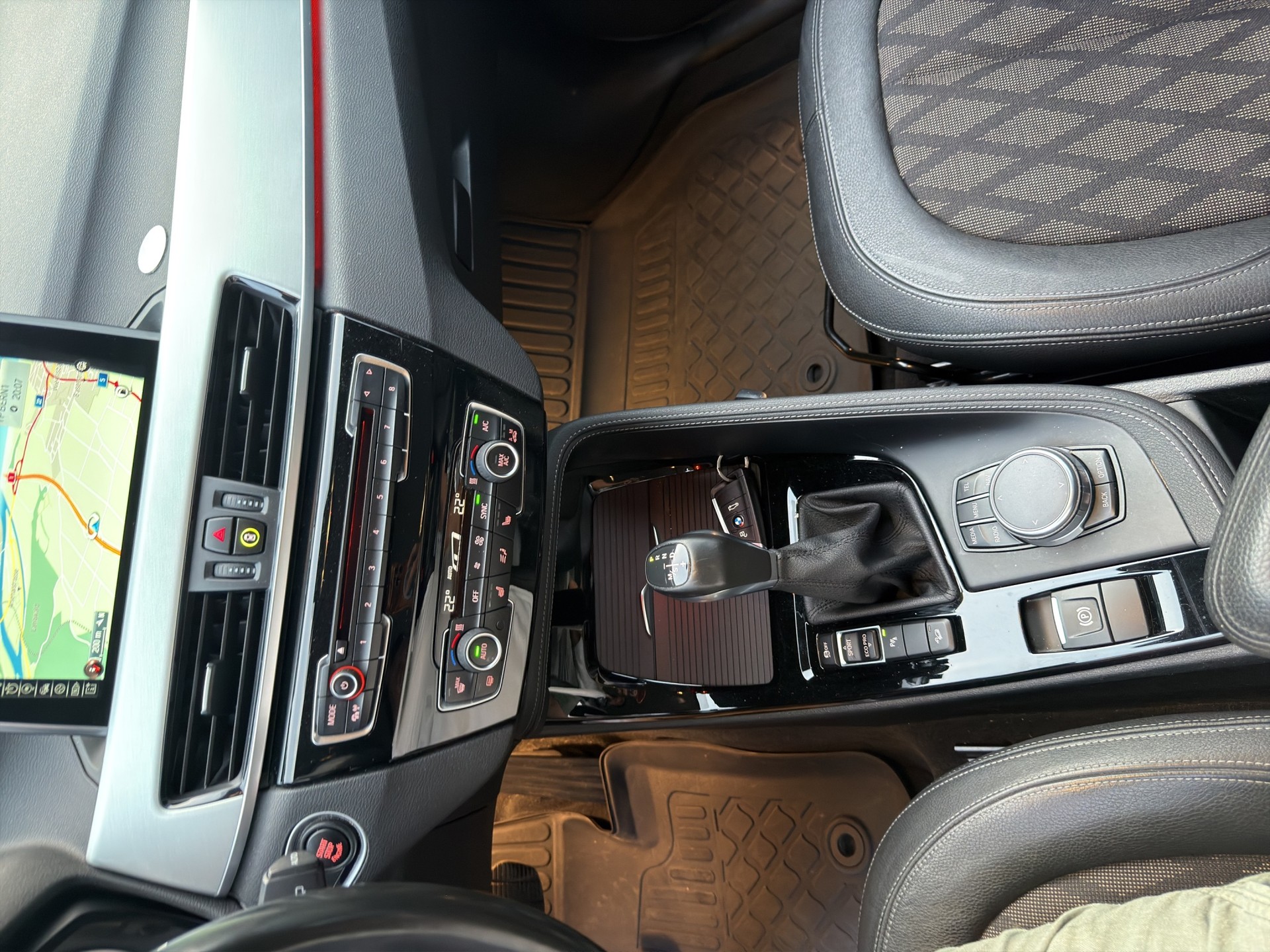 BMW X1 xDrive 20d xLine Steptronic-image-10