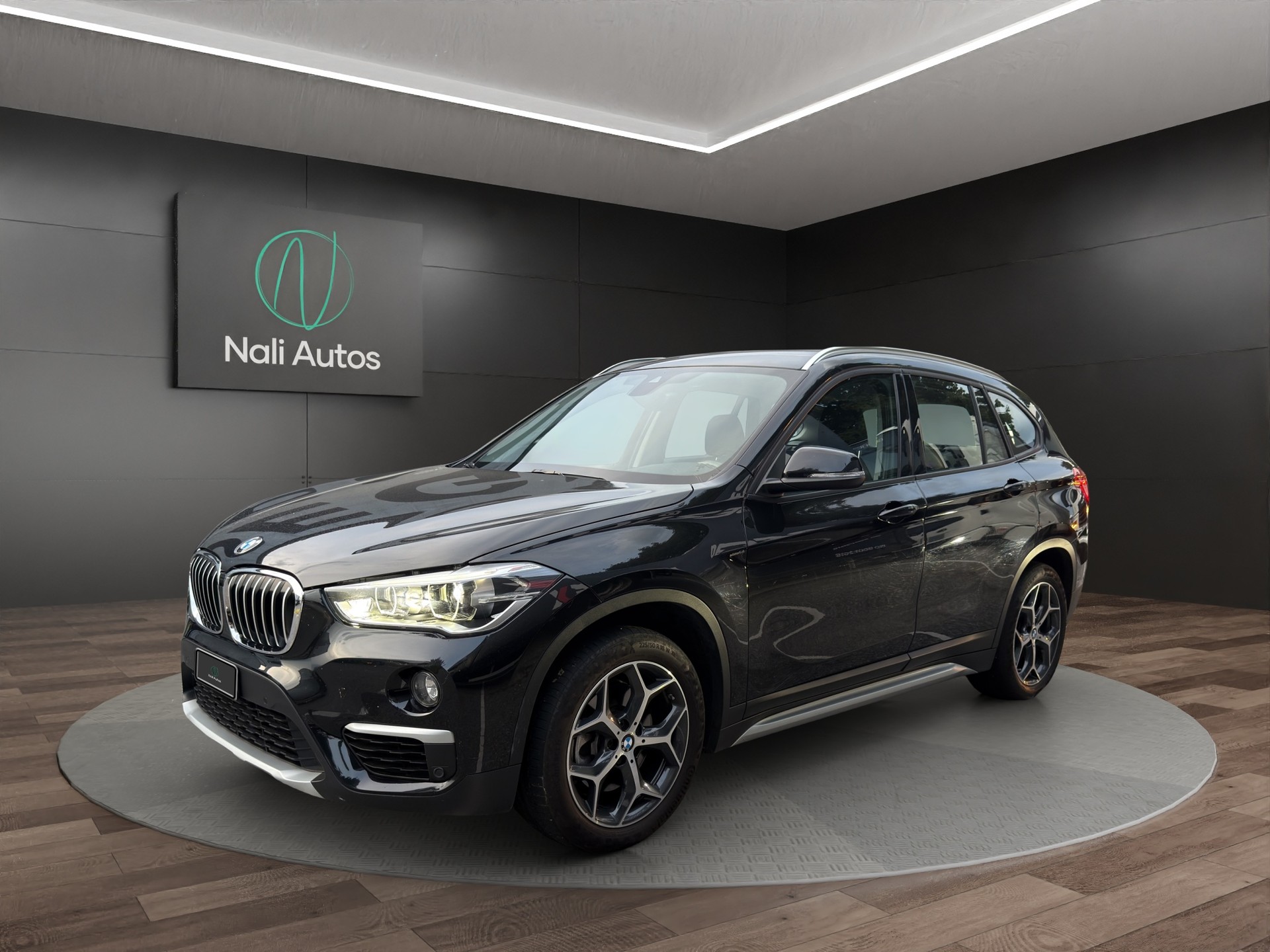 BMW X1 xDrive 20d xLine Steptronic-image-1