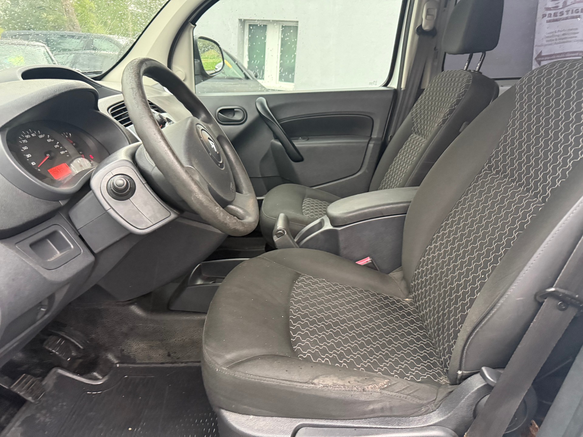 RENAULT Kangoo dCi 75-image-6