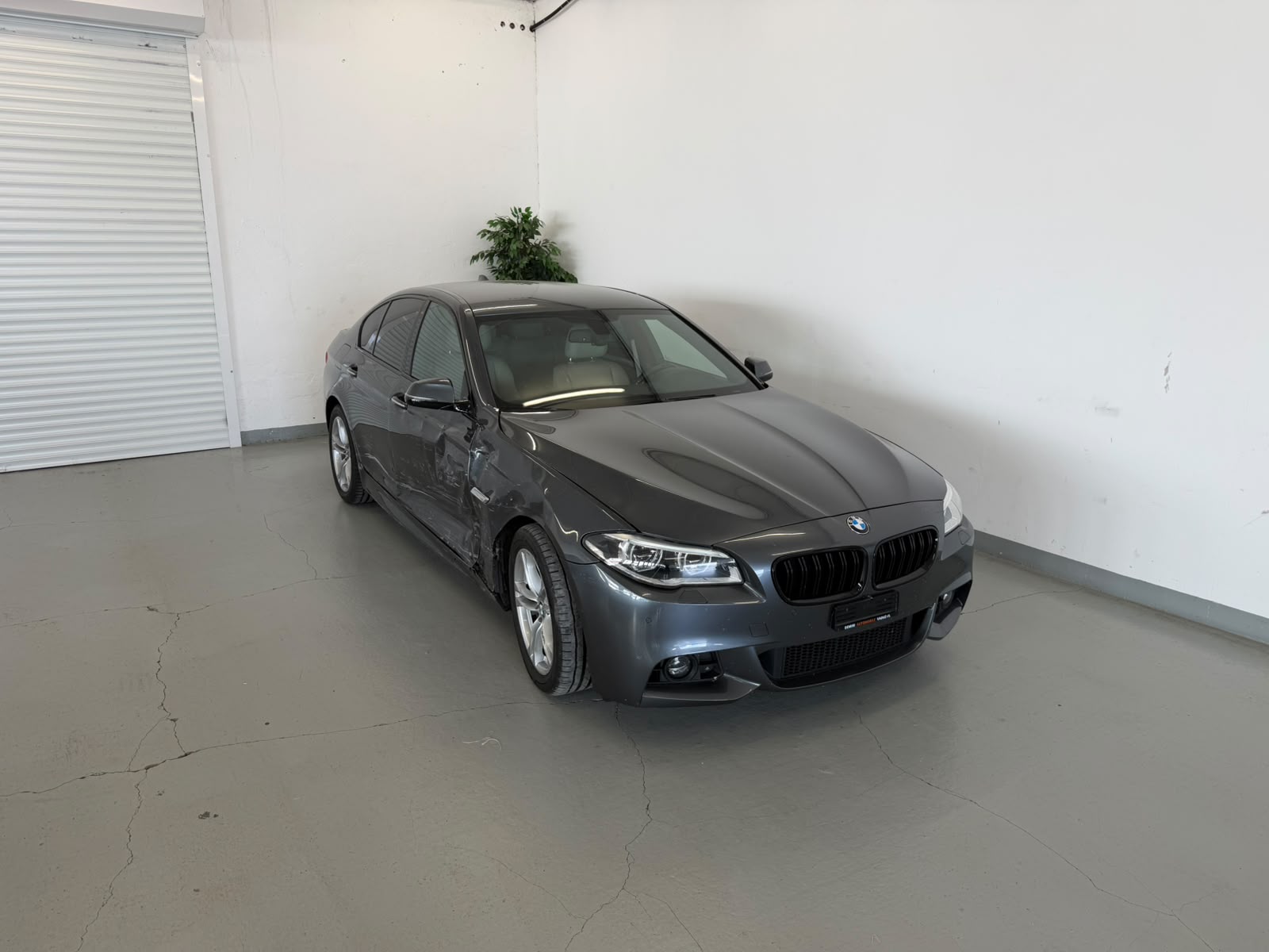 BMW 520d xDrive Luxury Line Steptronic-image-0