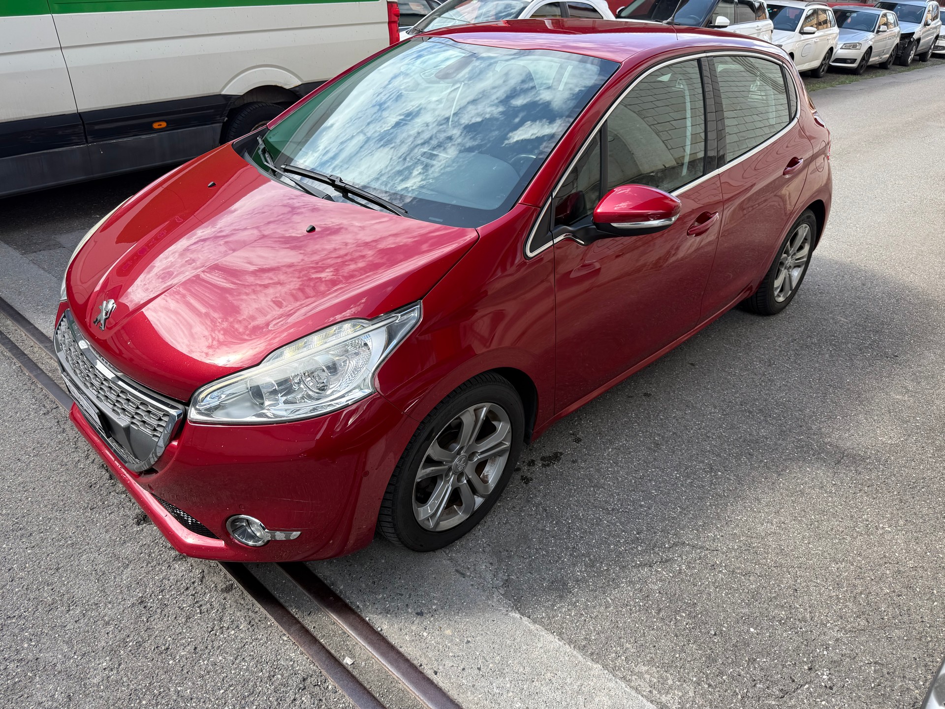 PEUGEOT 208 1.6 VTI - AUTOMATIK-image-2