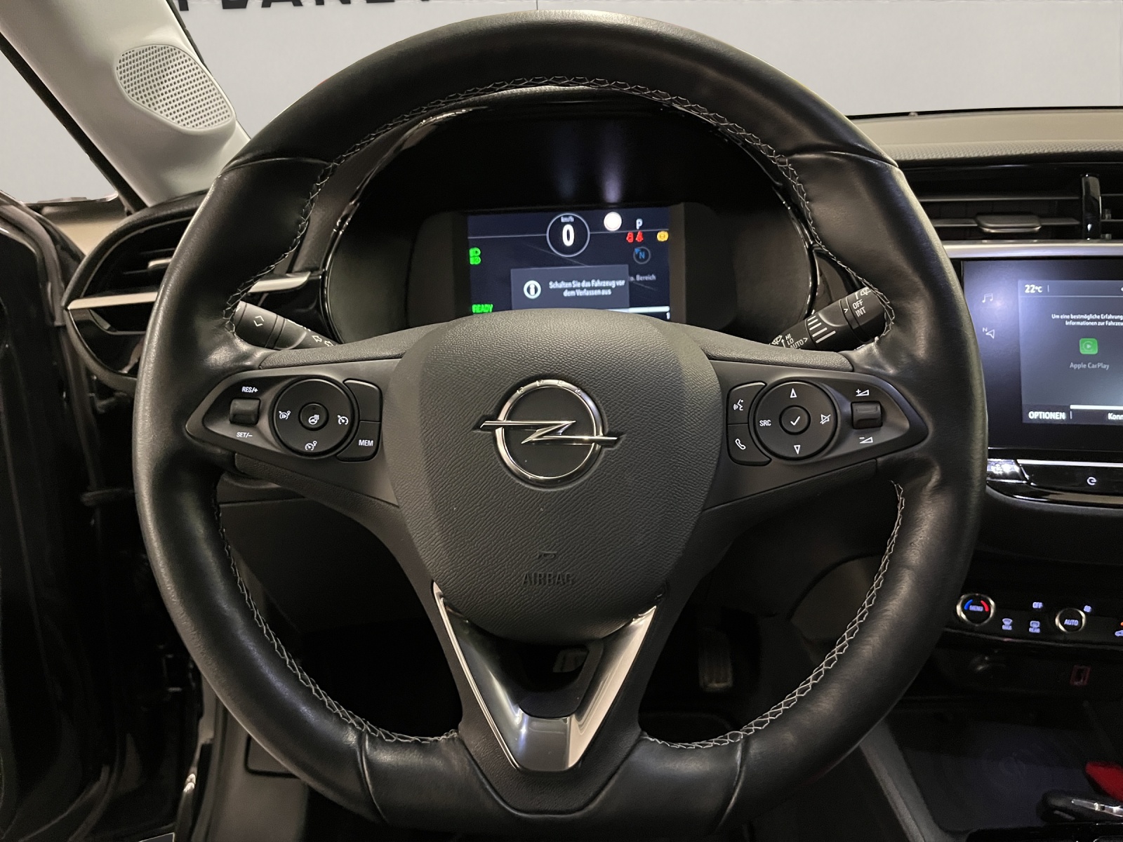 OPEL Corsa-e Elegance-image-9
