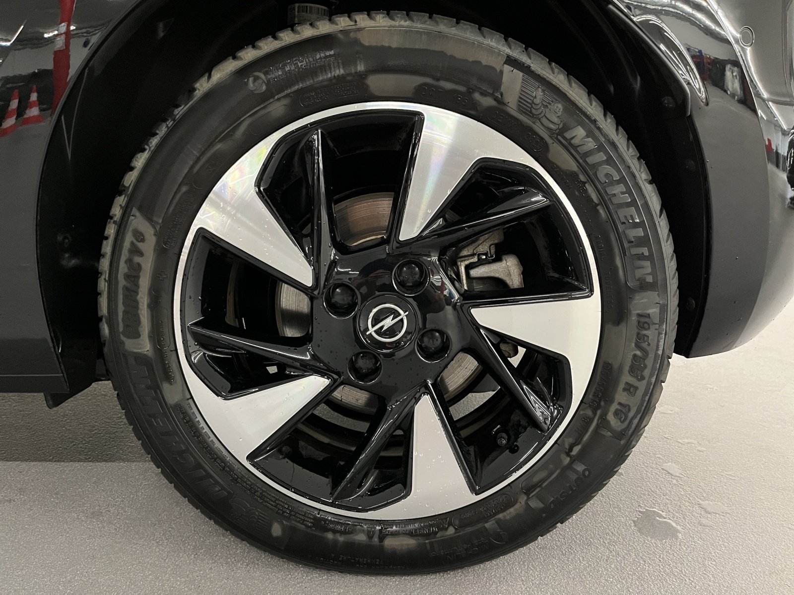OPEL Corsa-e Elegance-image-17