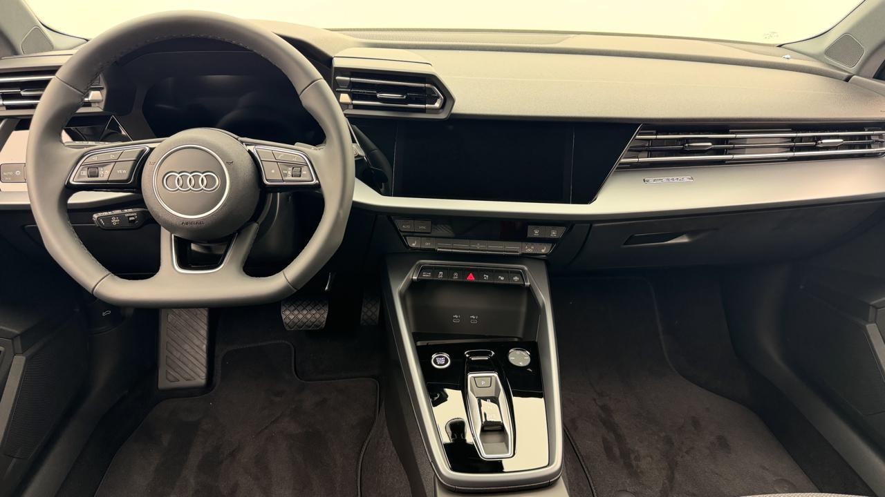 AUDI A3 allstreet 40 TFSI S-tronic quatttro-image-5
