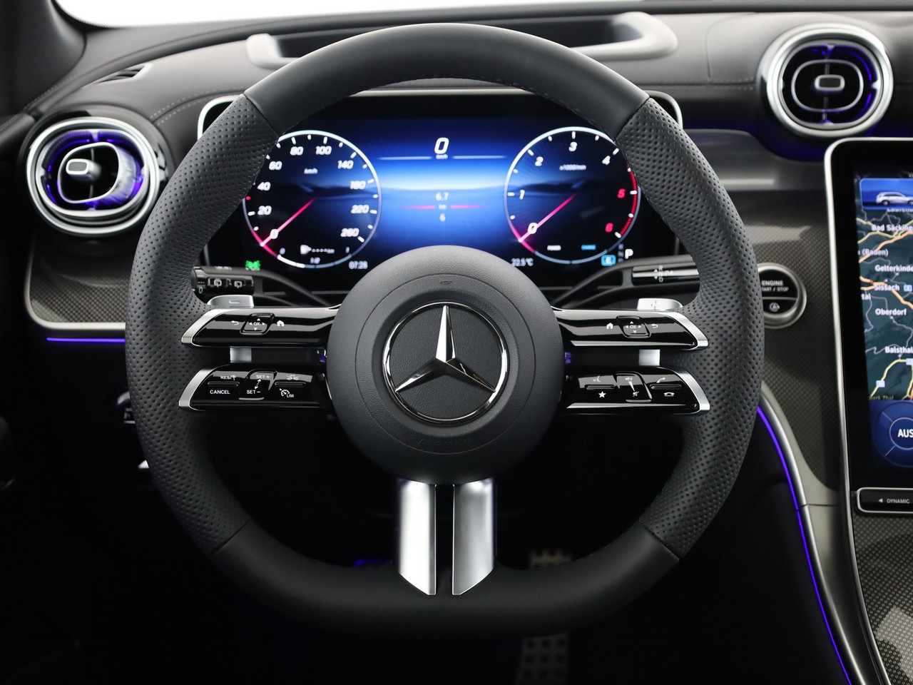 MERCEDES-BENZ GLC 220d 4Matic-image-14