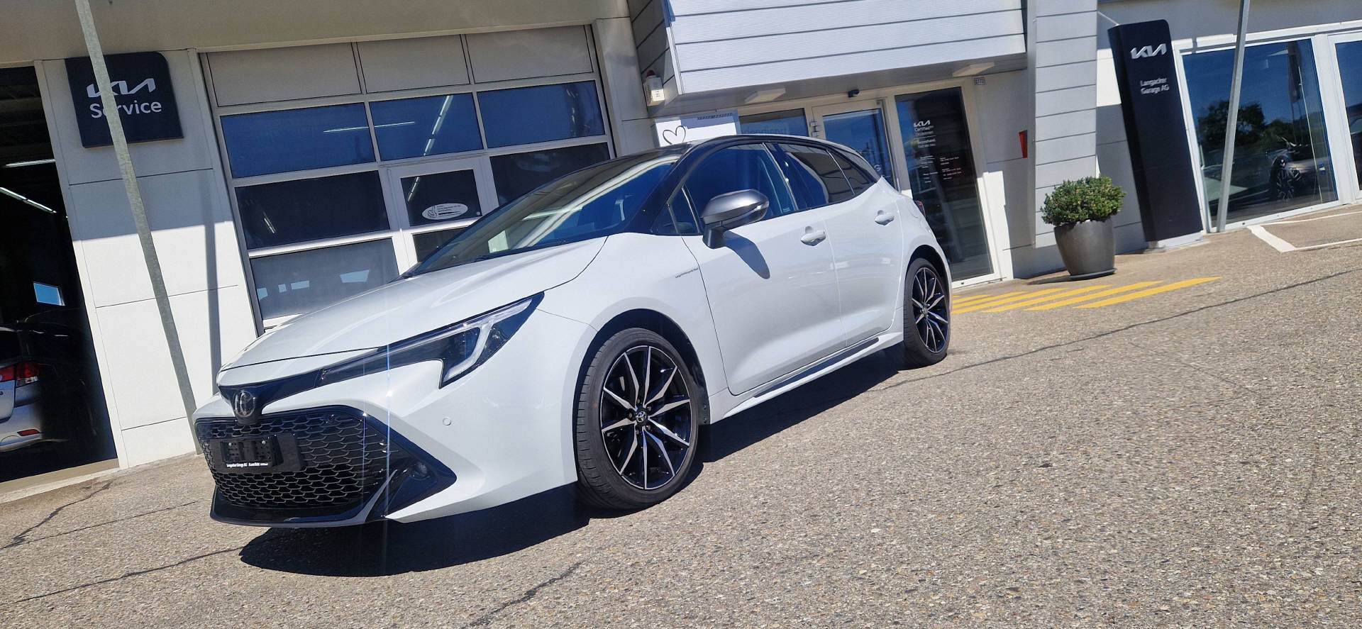 TOYOTA Corolla 2.0 HSD GR Sport-image-0