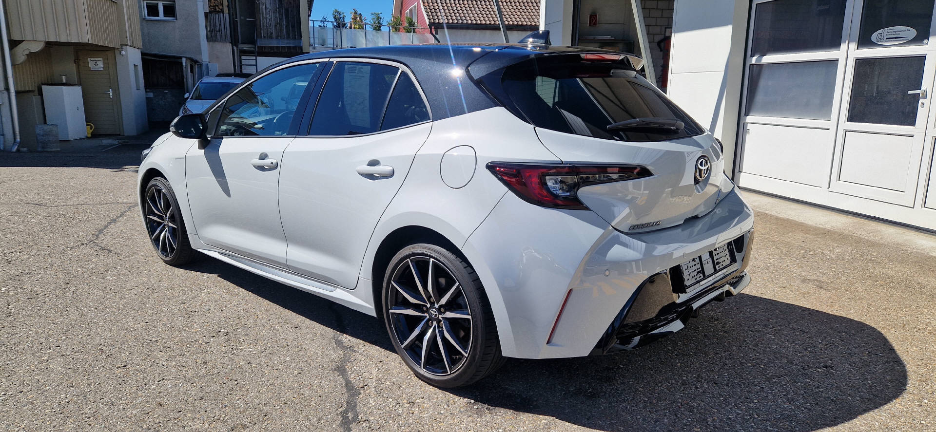 TOYOTA Corolla 2.0 HSD GR Sport-image-15