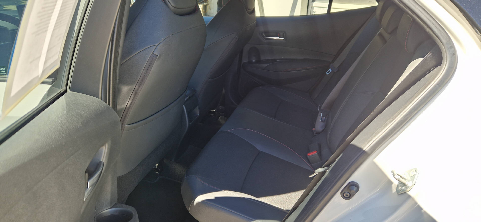 TOYOTA Corolla 2.0 HSD GR Sport-image-14