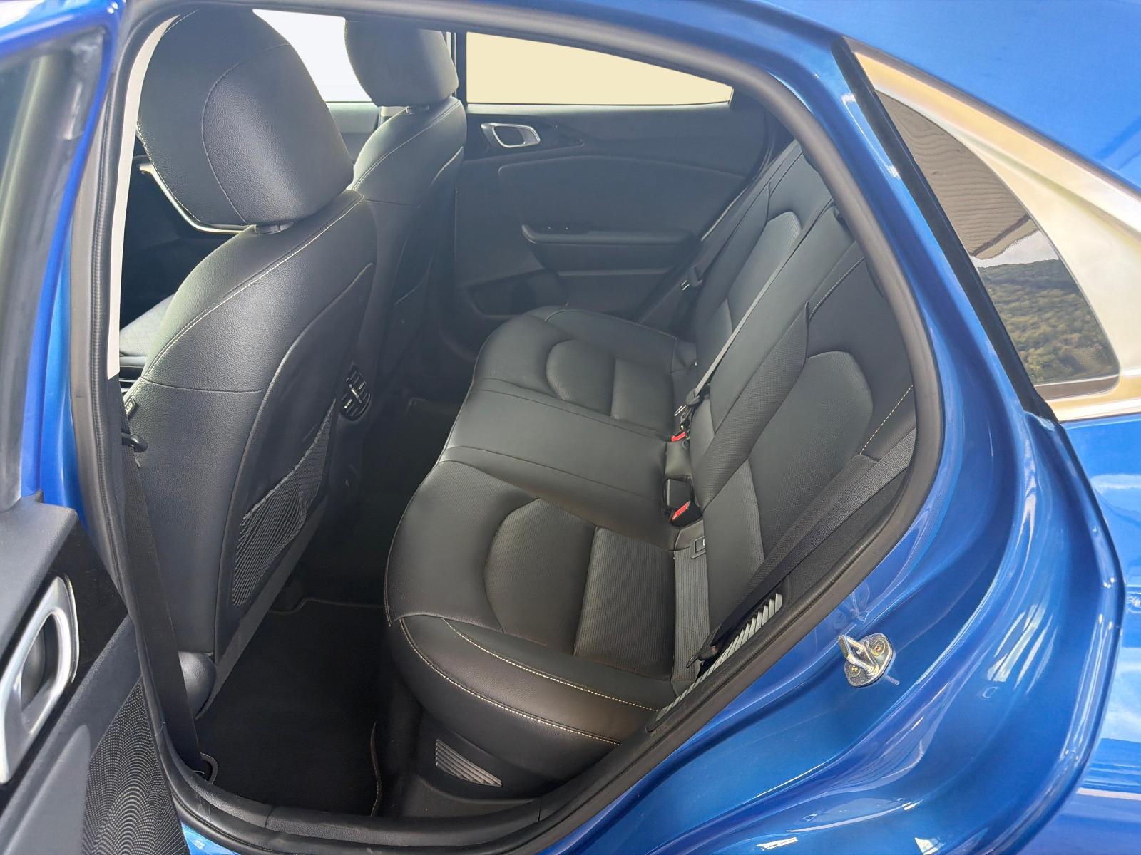 KIA XCeed 1.6 GDi Plug-in Hybrid Style-image-10