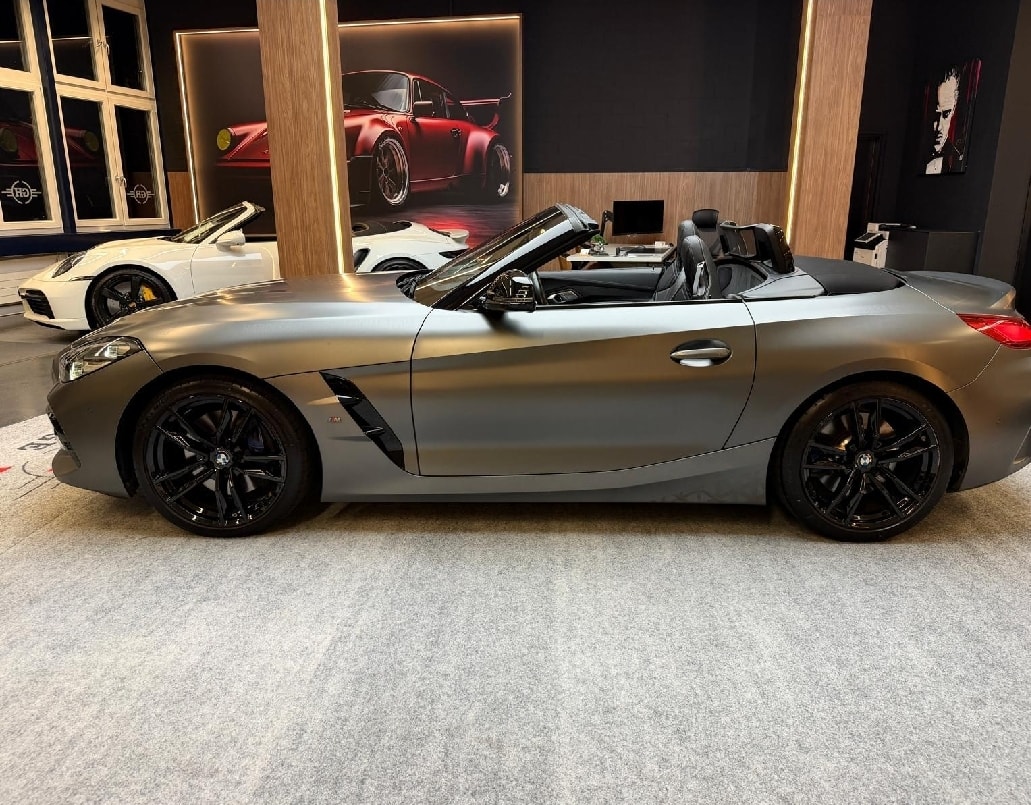 BMW Z4 M40i G29 2020 Frozen Grey-image-1