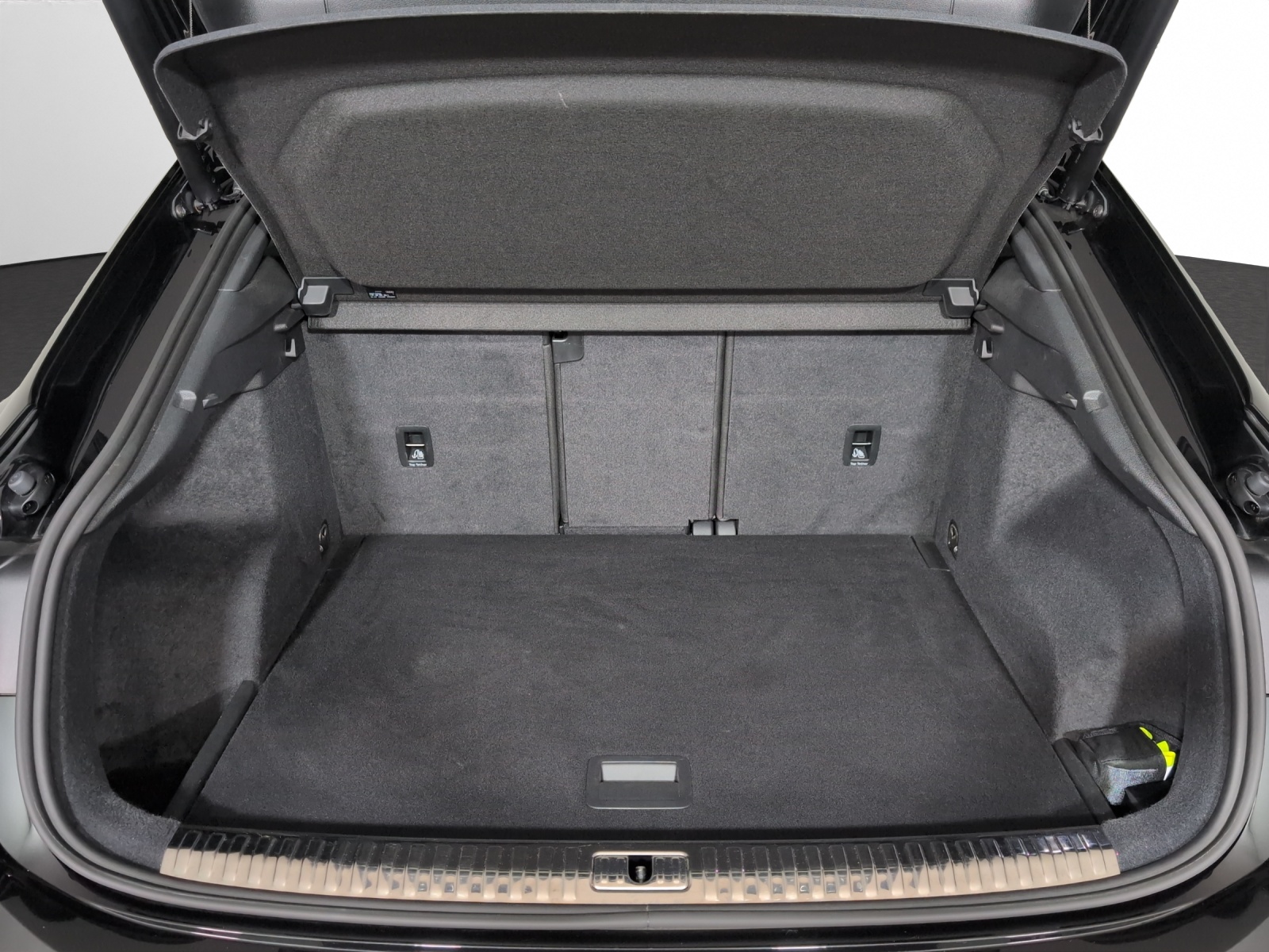 AUDI Q3 Sportback 45 TFSI S line quattro S-tronic-image-14
