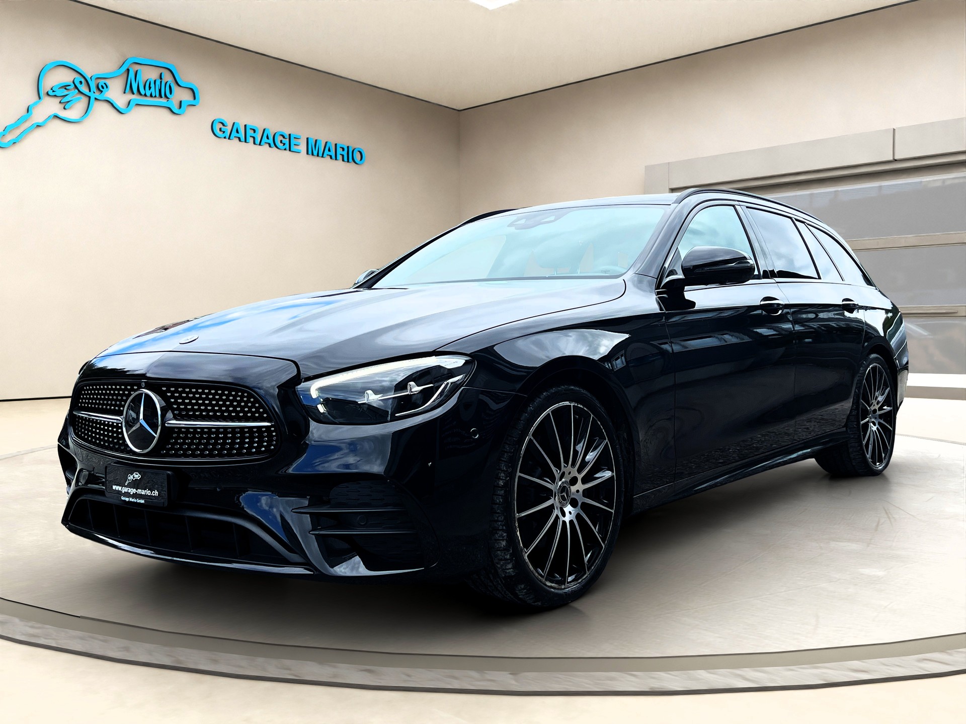 MERCEDES-BENZ E 220 d T 4Matic❗AMG Line❗9G-Tronic ✅CH-Fahrzeug aus 1. Hand mit einer TOP-Ausstattung✅-image-2