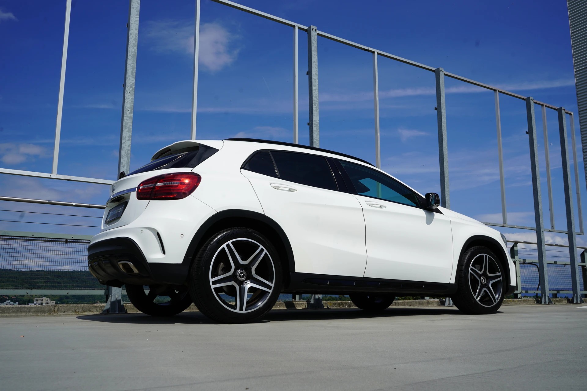 MERCEDES-BENZ GLA 250 AMG LINE NIGHT 4MATIC 7G-DCT l 211 PS-image-7