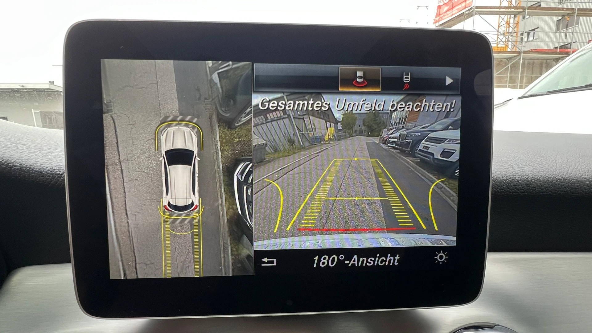 MERCEDES-BENZ GLA 250 AMG LINE NIGHT 4MATIC 7G-DCT l 211 PS-image-22