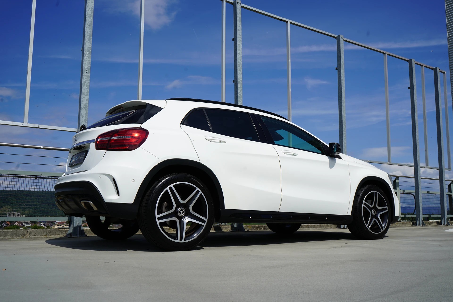MERCEDES-BENZ GLA 250 AMG LINE NIGHT 4MATIC 7G-DCT l 211 PS-image-10