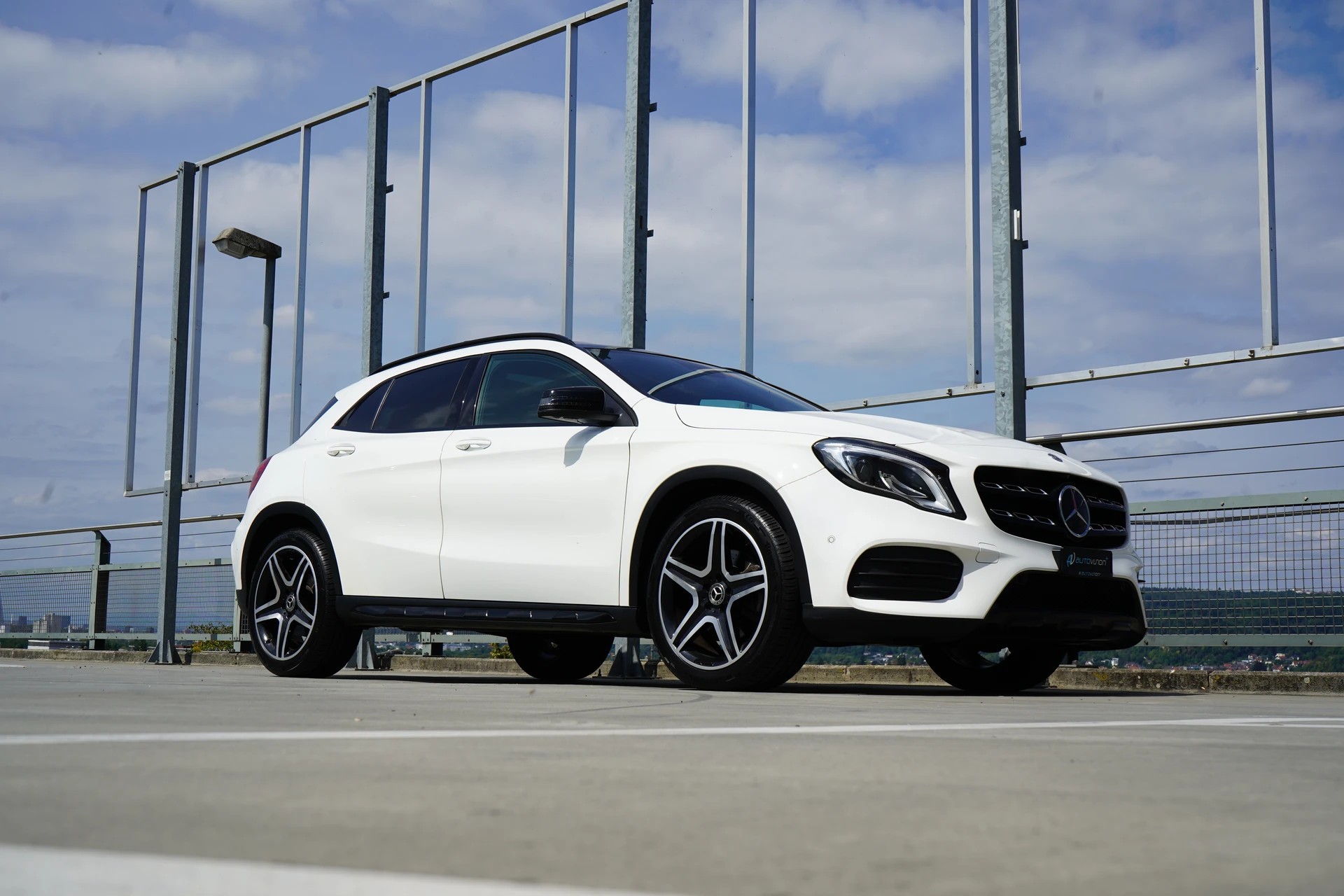 MERCEDES-BENZ GLA 250 AMG LINE NIGHT 4MATIC 7G-DCT l 211 PS-image-8