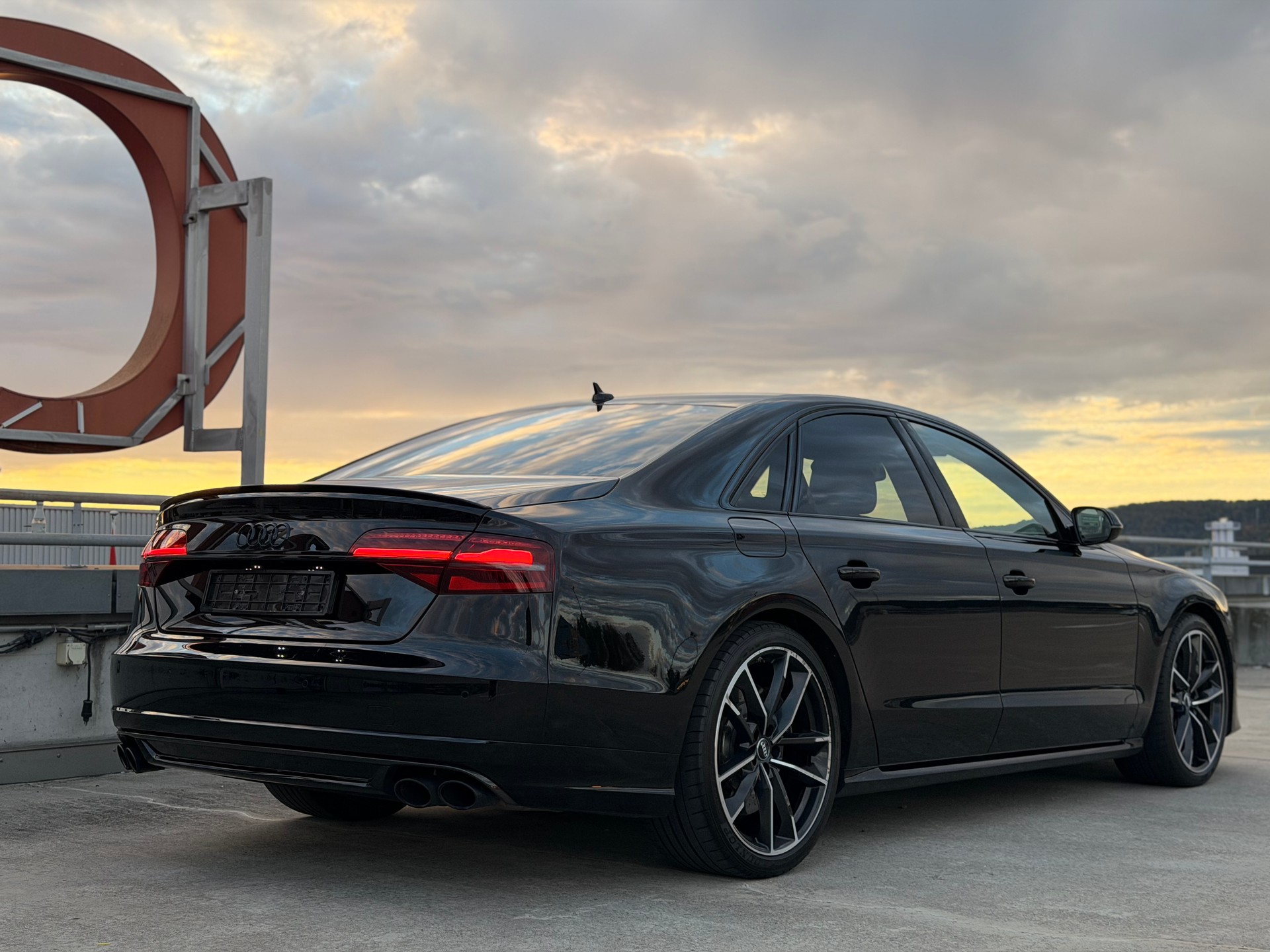 AUDI S8 4.0 TFSI V8 Plus Quattro Tiptronic-image-3