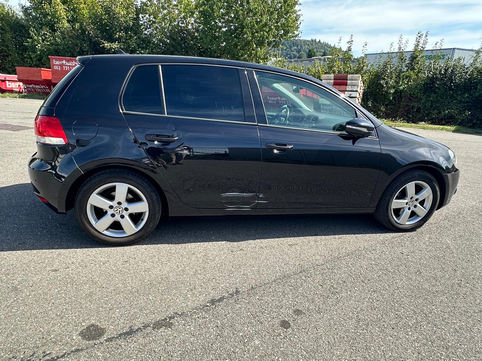 VW Golf 2.0 TDI BlueMotion Technology Highline DSG-image-9