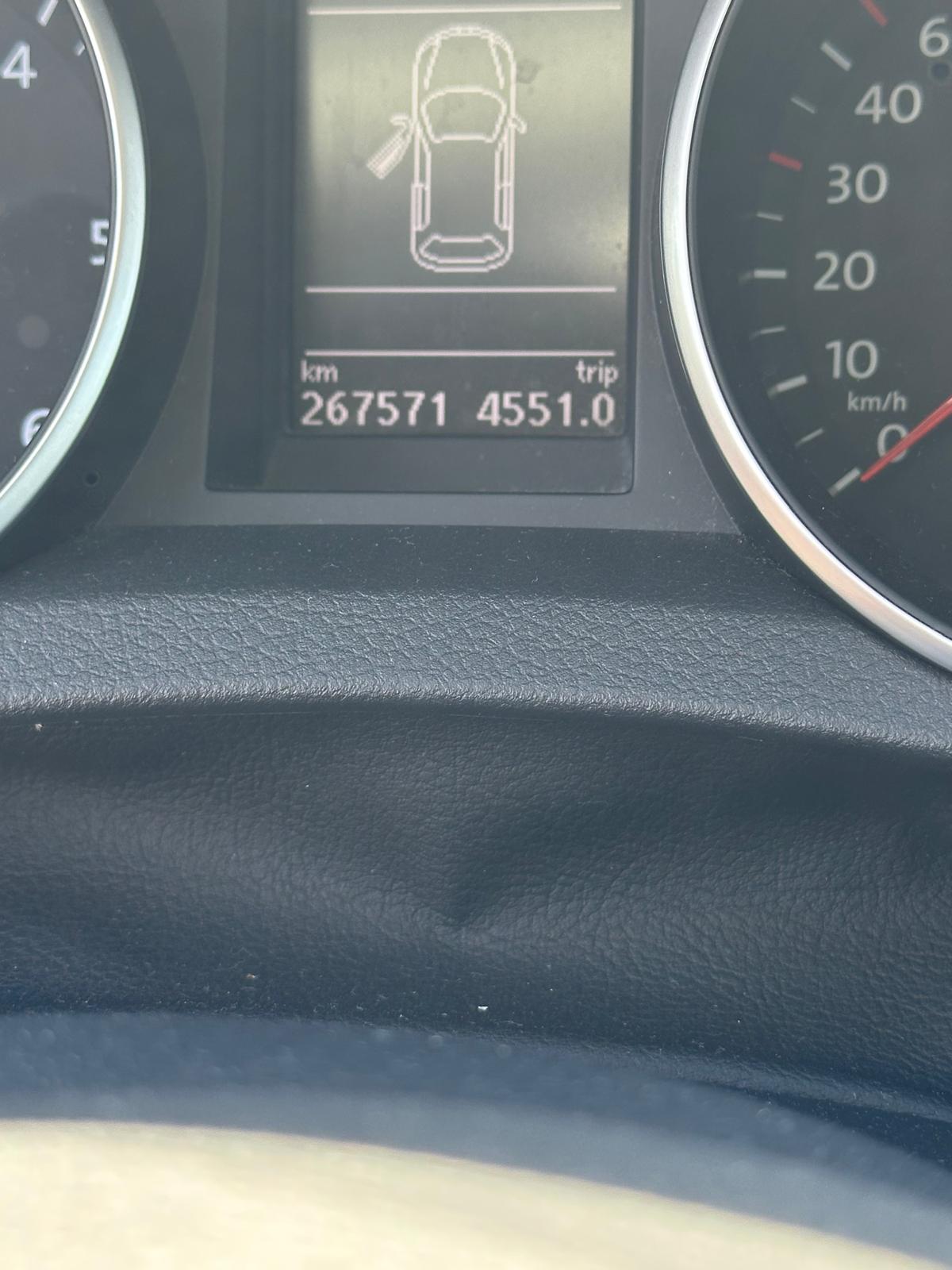 VW Golf 2.0 TDI BlueMotion Technology Highline DSG-image-10