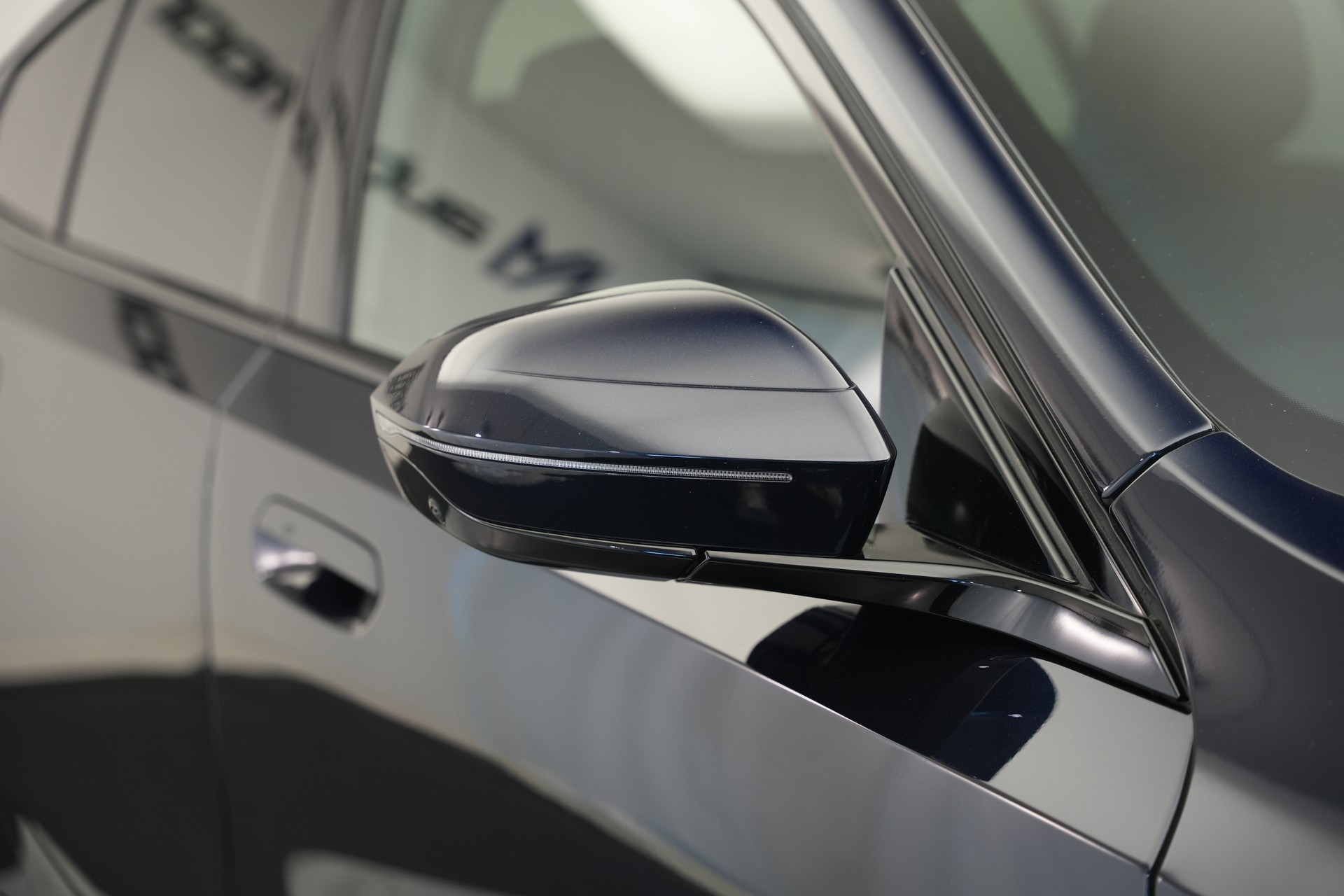 BMW 520d xDrive 48V M Sport Steptronic *Carbon* *Harman/Kardon* *Werksgarantie*-image-52