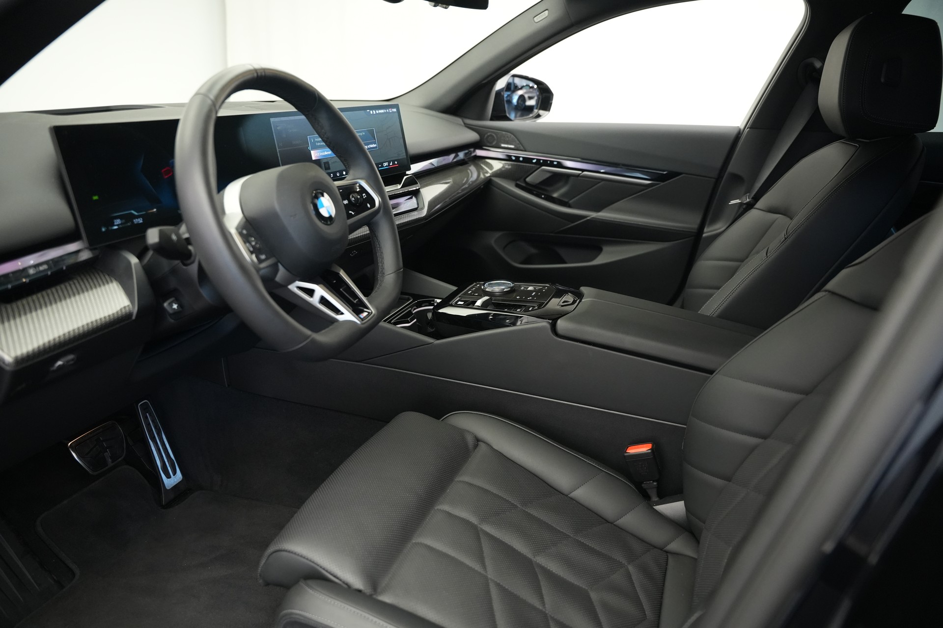 BMW 520d xDrive 48V M Sport Steptronic *Carbon* *Harman/Kardon* *Werksgarantie*-image-10