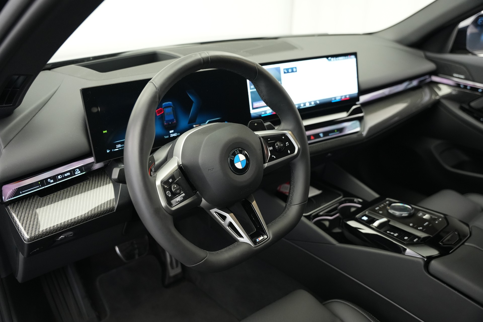 BMW 520d xDrive 48V M Sport Steptronic *Carbon* *Harman/Kardon* *Werksgarantie*-image-22