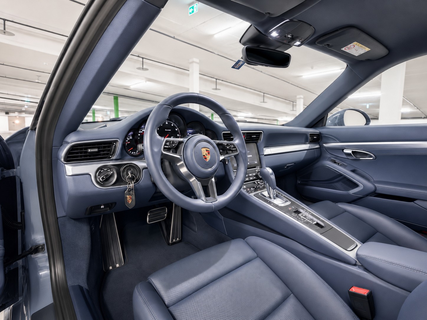 PORSCHE 3.0 Carrera 4 PDK-image-5