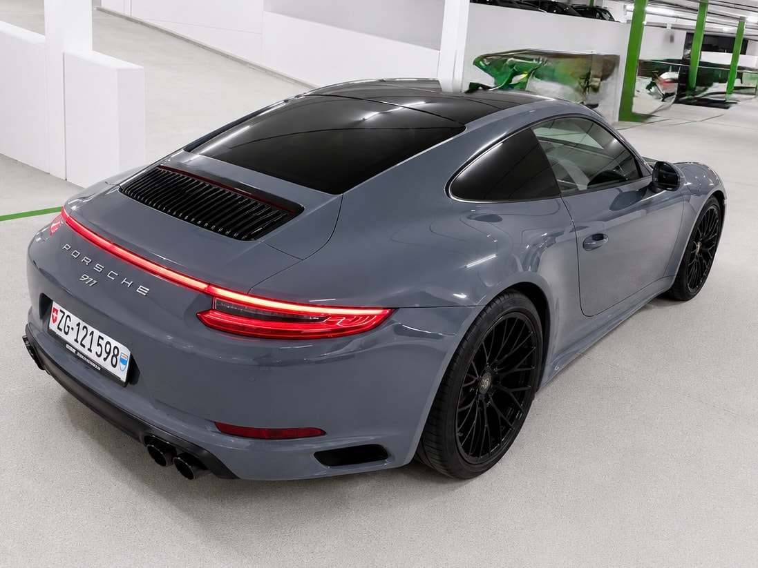 PORSCHE 3.0 Carrera 4 PDK-image-3