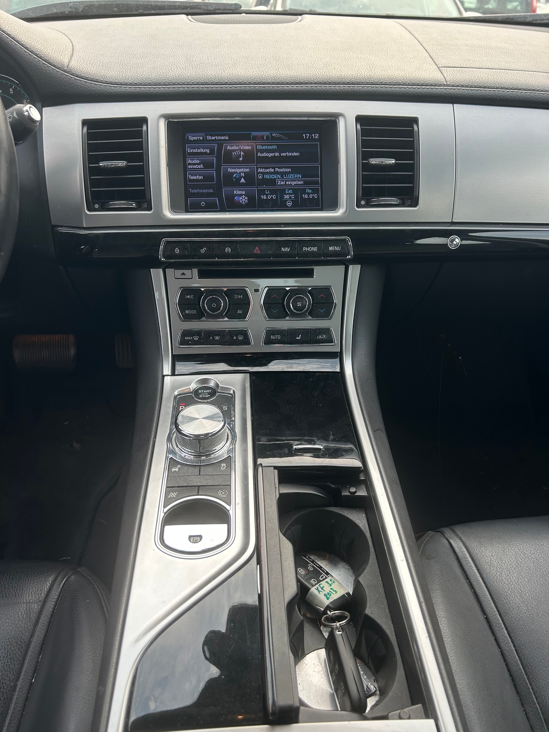 JAGUAR XF 3.0 V6 S/C Premium Luxury 4x4-image-7