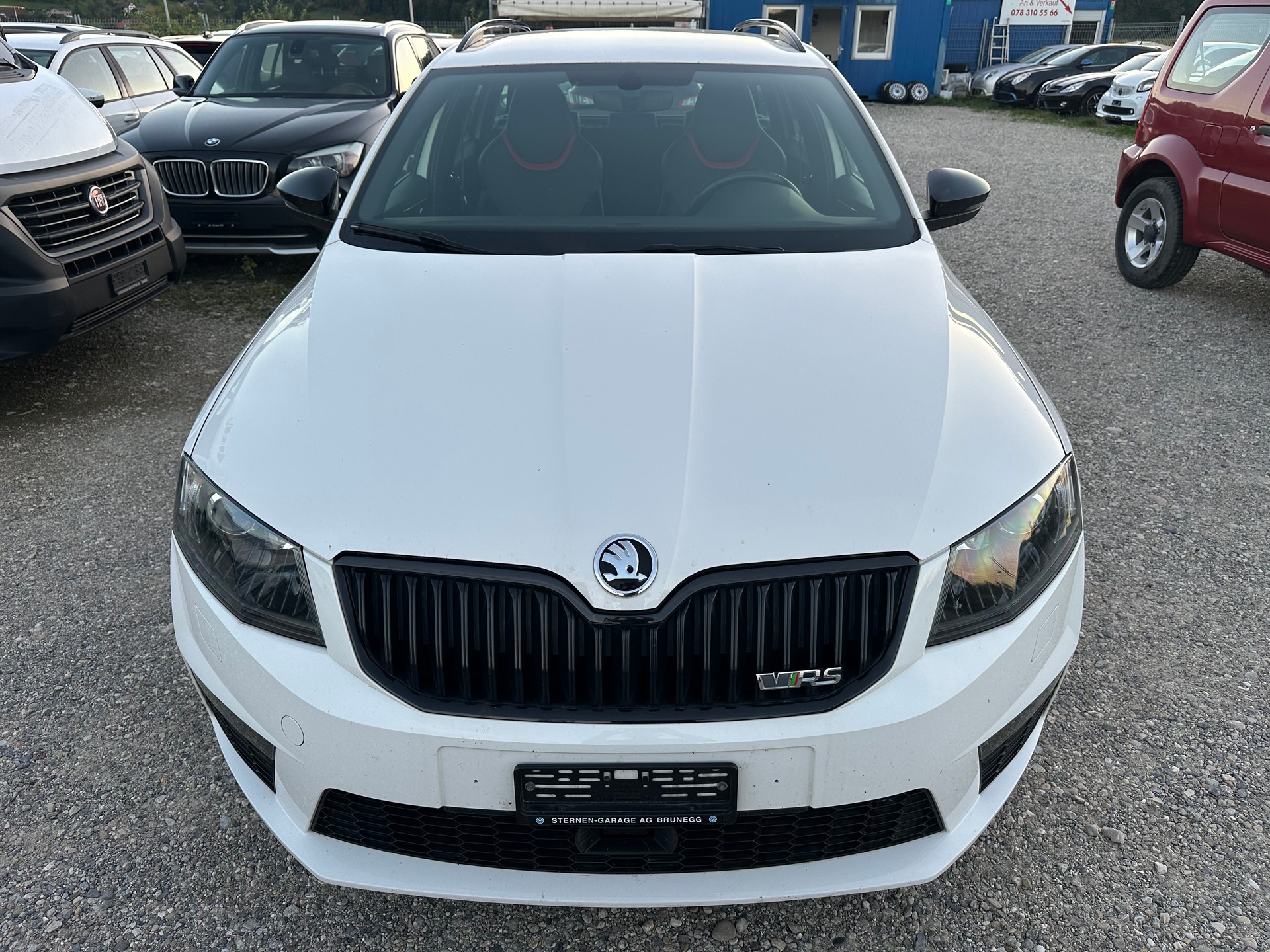 SKODA Octavia Combi 2.0 TSI RS DSG-image-2
