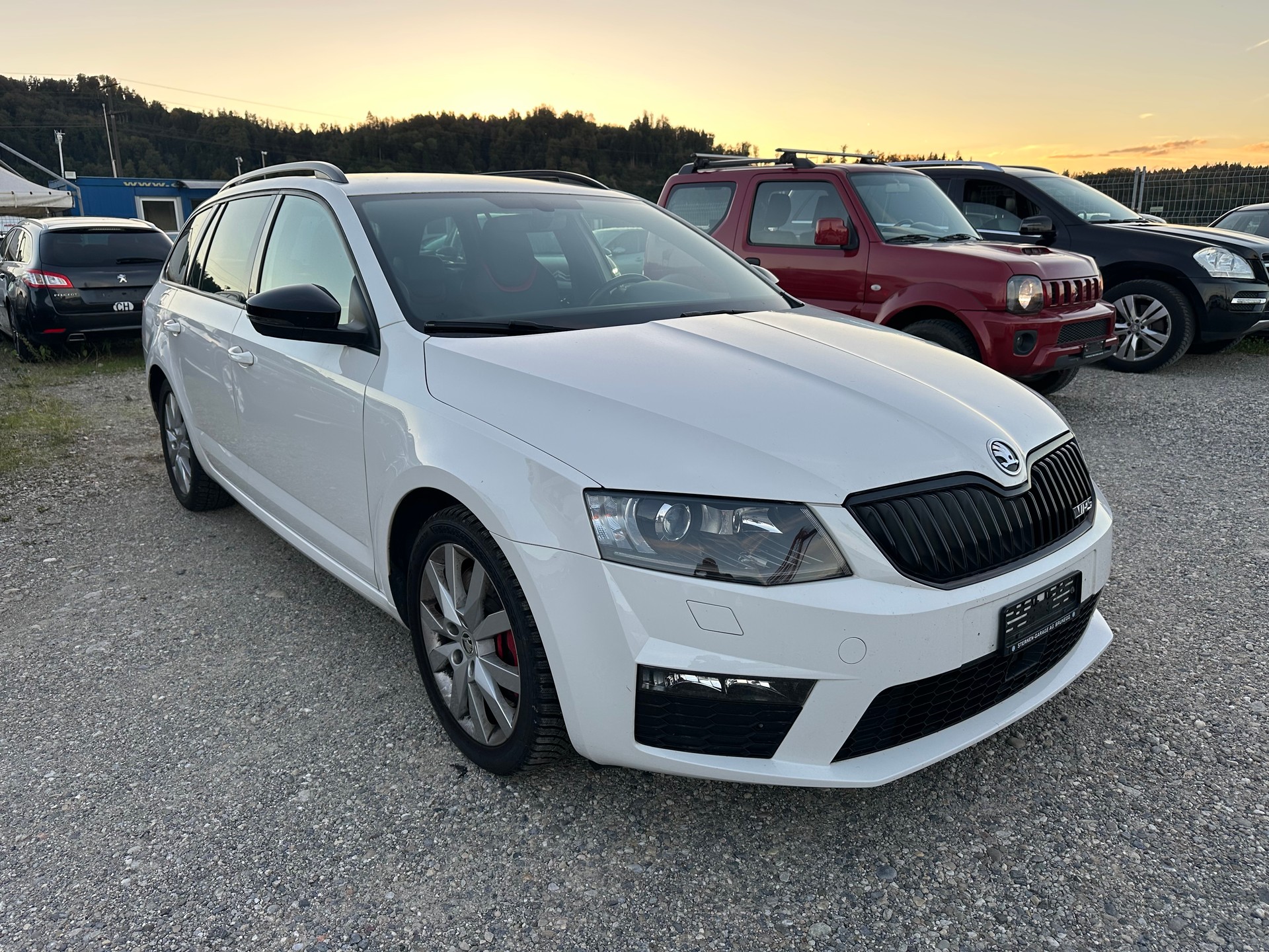 SKODA Octavia Combi 2.0 TSI RS DSG-image-1
